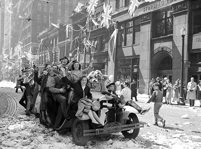 Victory in Europe Day celebrations, Toronto